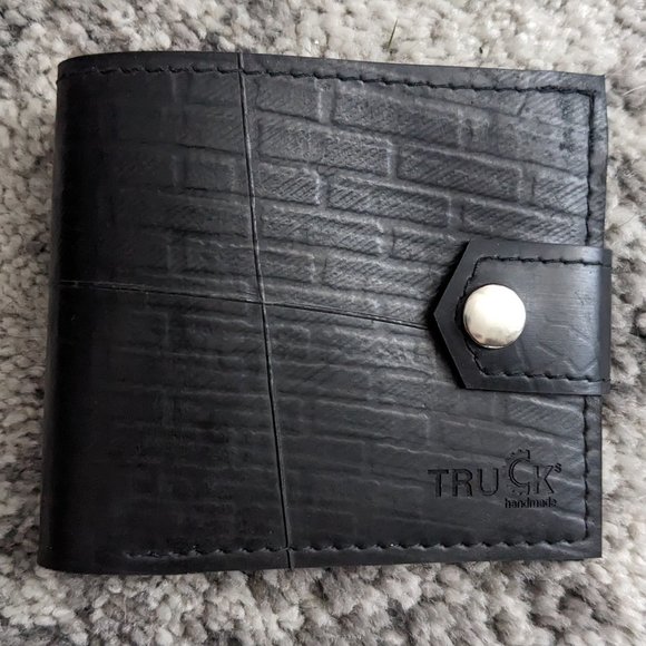 Black Wallet - Trucks Handmade - Picture 1 of 5